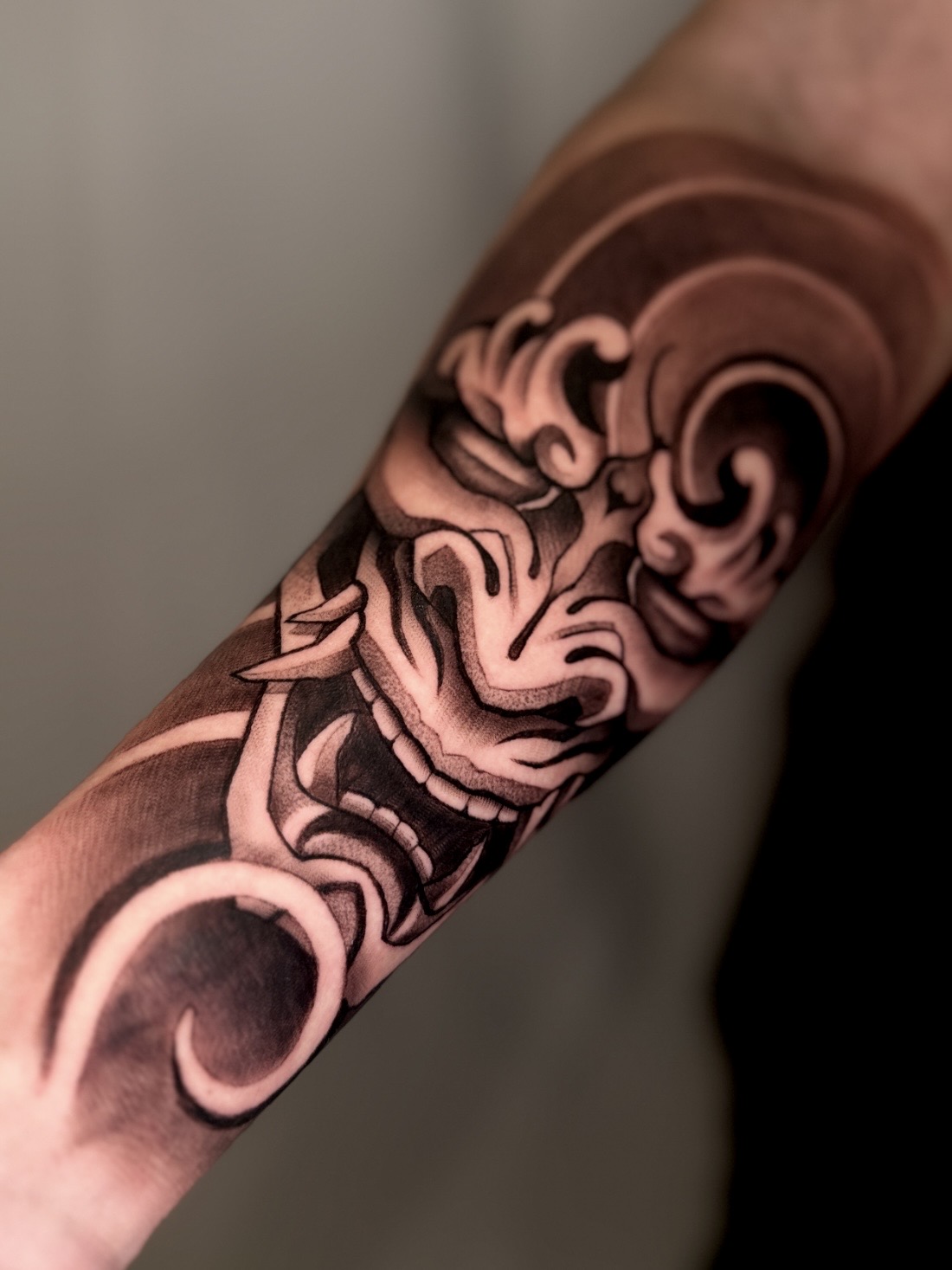 Hannya and waves forearm